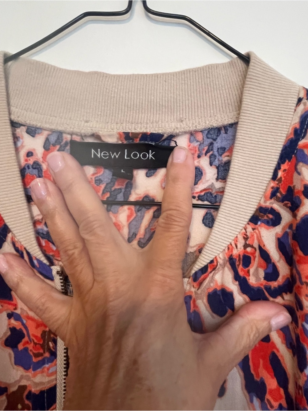 New Look Orange red and purple Leopard-Print Bomber Jacket - Picture 4 of 5